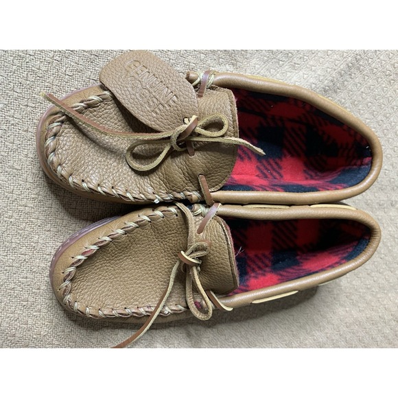 Minnetonka Moccasins Men's Genuine Moosehide with Fleece Lined Slippers‎  Size 8 - Picture 1 of 11